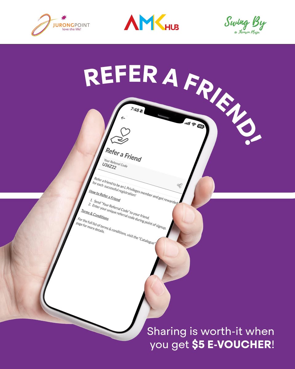Friends shopping together using the L Privileges App